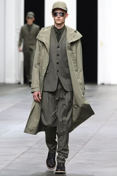 Look 31
